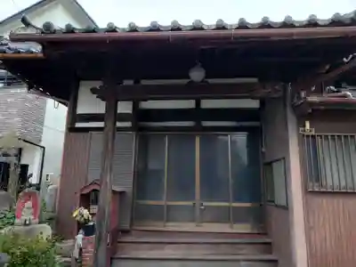 秀福寺の本殿・本堂