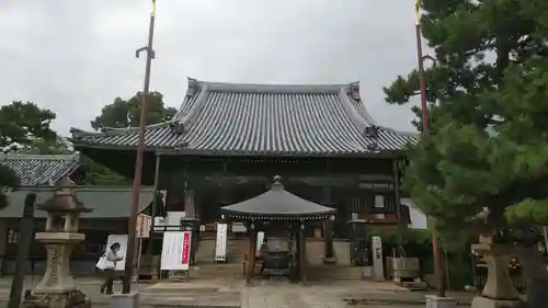 葛井寺の本殿