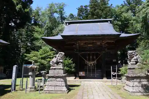 田村神社の本殿・本堂