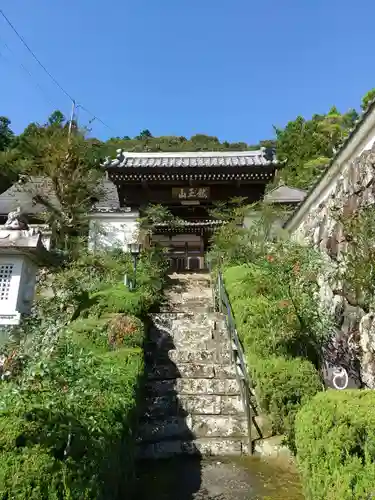 宝円寺の山門・神門