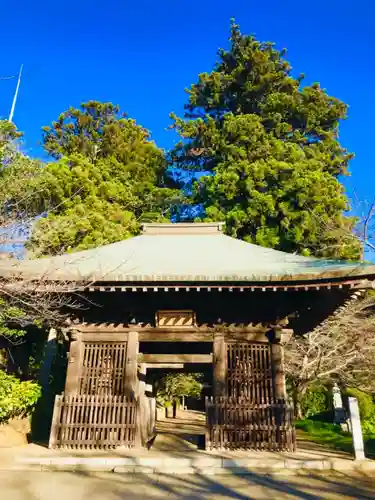 西蓮寺の山門