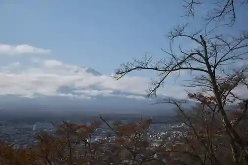 新倉富士浅間神社の景色