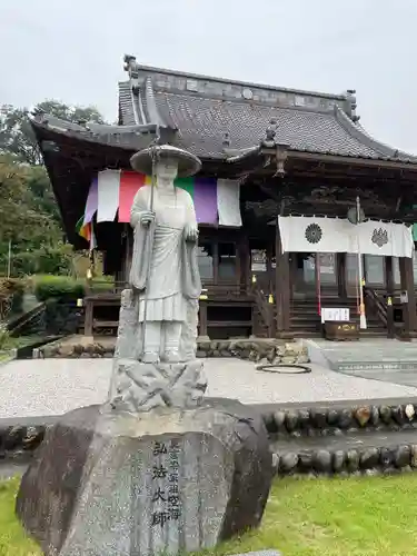 埼玉厄除け開運大師・龍泉寺（切り絵御朱印発祥の寺）(埼玉県)