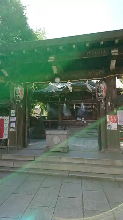 下谷神社の山門・神門