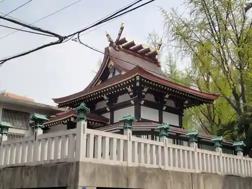 鳥越神社の本殿・本堂
