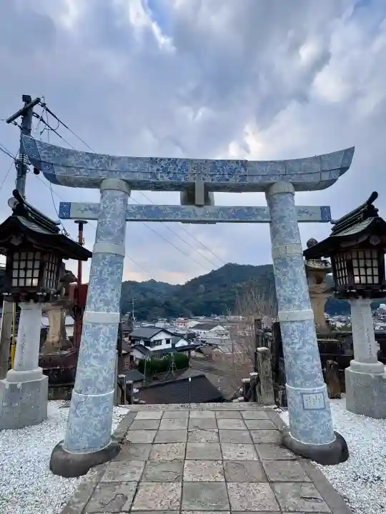 陶山神社の{uncategorized: "未分類", other: "その他", undefined: "問題あり", building: "その他建物", grave: "お墓", sacred_gate: "鳥居", guardian: "狛犬", statue: "像", buddha: "仏像", history: "歴史", nature: "自然", garden: "庭園", animal: "動物", pagoda: "塔", temizu: "手水舎", mountain_gate: "山門・神門", sanctuary: "本殿・本堂", subordinate: "末社・摂社", art: "芸術", scenery: "景色", jizo: "地蔵", ema: "絵馬", goshuin: "御朱印", omikuji: "おみくじ", items: "授与品その他", amulet: "お守り", goshuincho: "御朱印帳", eats: "食事", festival: "お祭り", votive_dance: "神楽", shichigosan: "七五三参", wedding: "結婚式", experience: "体験その他", initially: "初詣", around: "周辺", anti_infection: "感染症対策"}