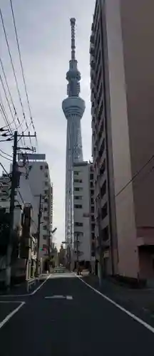 三囲神社の周辺