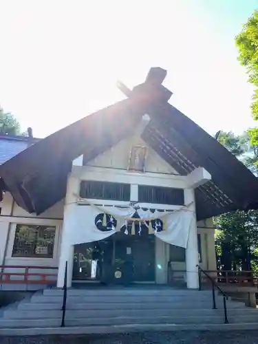 北広島市総鎮守　廣島神社の本殿