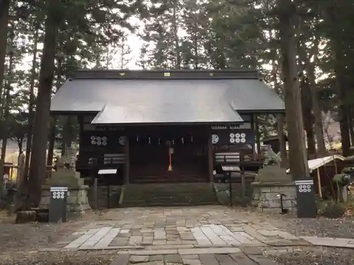 山家神社の本殿