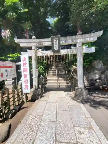 成田山新勝寺の鳥居