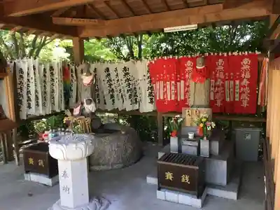泉増院の地蔵