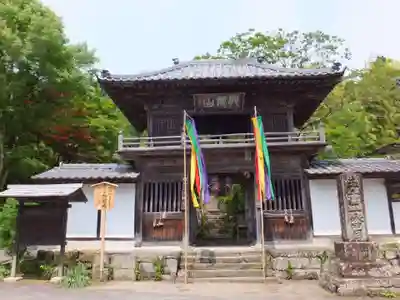 秩父札所三十二番　法性寺の本殿・本堂