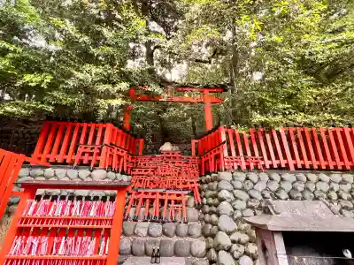 伏見稲荷大社の{uncategorized: "未分類", other: "その他", undefined: "問題あり", building: "その他建物", grave: "お墓", sacred_gate: "鳥居", guardian: "狛犬", statue: "像", buddha: "仏像", history: "歴史", nature: "自然", garden: "庭園", animal: "動物", pagoda: "塔", temizu: "手水舎", mountain_gate: "山門・神門", sanctuary: "本殿・本堂", subordinate: "末社・摂社", art: "芸術", scenery: "景色", jizo: "地蔵", ema: "絵馬", goshuin: "御朱印", omikuji: "おみくじ", items: "授与品その他", amulet: "お守り", goshuincho: "御朱印帳", eats: "食事", festival: "お祭り", votive_dance: "神楽", shichigosan: "七五三参", wedding: "結婚式", experience: "体験その他", initially: "初詣", around: "周辺", anti_infection: "感染症対策"}