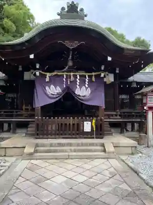 離宮八幡宮の本殿・本堂