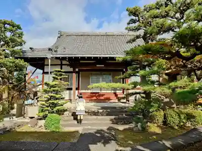 楽音寺の本殿・本堂