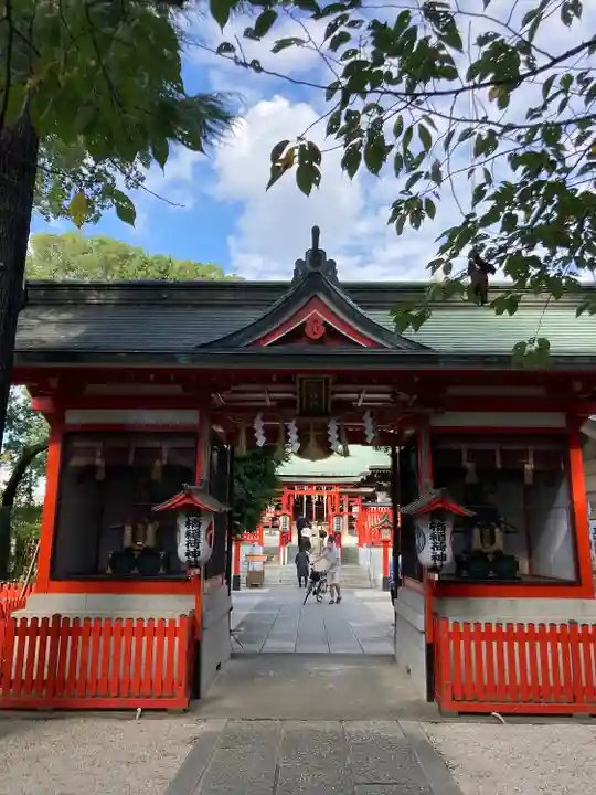 馬橋稲荷神社の山門・神門