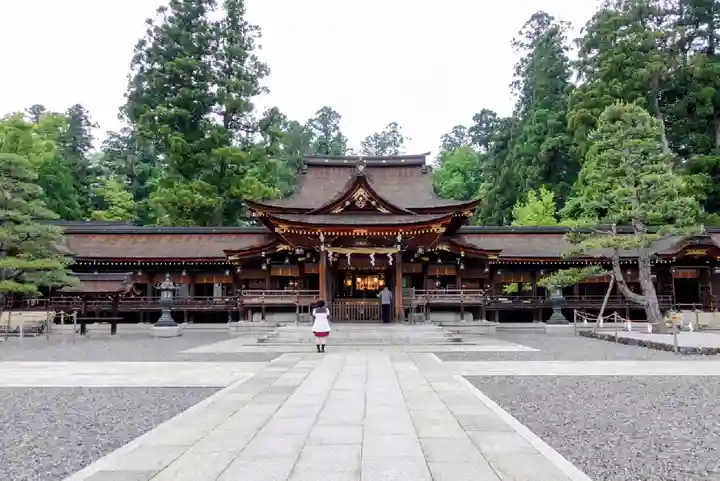 多賀大社の本殿・本堂