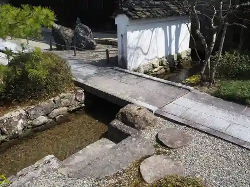 漢陽寺の庭園