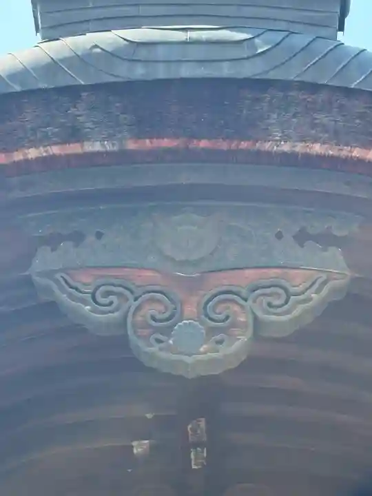三尾神社の{uncategorized: "未分類", other: "その他", undefined: "問題あり", building: "その他建物", grave: "お墓", sacred_gate: "鳥居", guardian: "狛犬", statue: "像", buddha: "仏像", history: "歴史", nature: "自然", garden: "庭園", animal: "動物", pagoda: "塔", temizu: "手水舎", mountain_gate: "山門・神門", sanctuary: "本殿・本堂", subordinate: "末社・摂社", art: "芸術", scenery: "景色", jizo: "地蔵", ema: "絵馬", goshuin: "御朱印", omikuji: "おみくじ", items: "授与品その他", amulet: "お守り", goshuincho: "御朱印帳", eats: "食事", festival: "お祭り", votive_dance: "神楽", shichigosan: "七五三参", wedding: "結婚式", experience: "体験その他", initially: "初詣", around: "周辺", anti_infection: "感染症対策"}