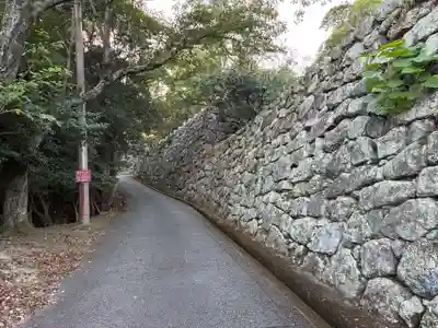 芝右衛門狸の祠(兵庫県)