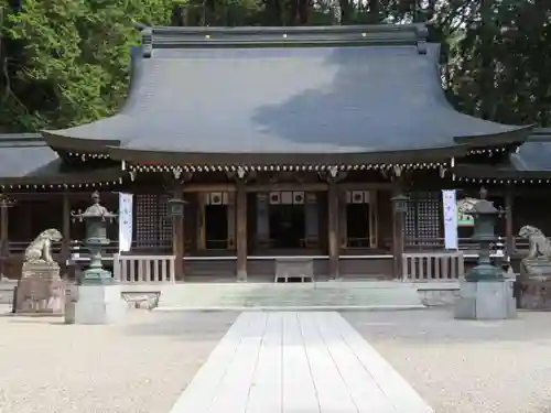 飛騨一宮水無神社の本殿