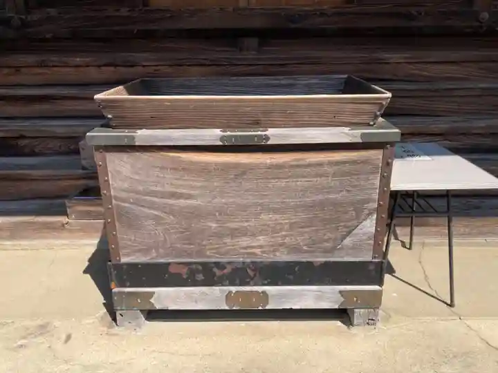 尾曳稲荷神社の本殿・本堂