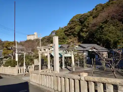 那閉神社の鳥居