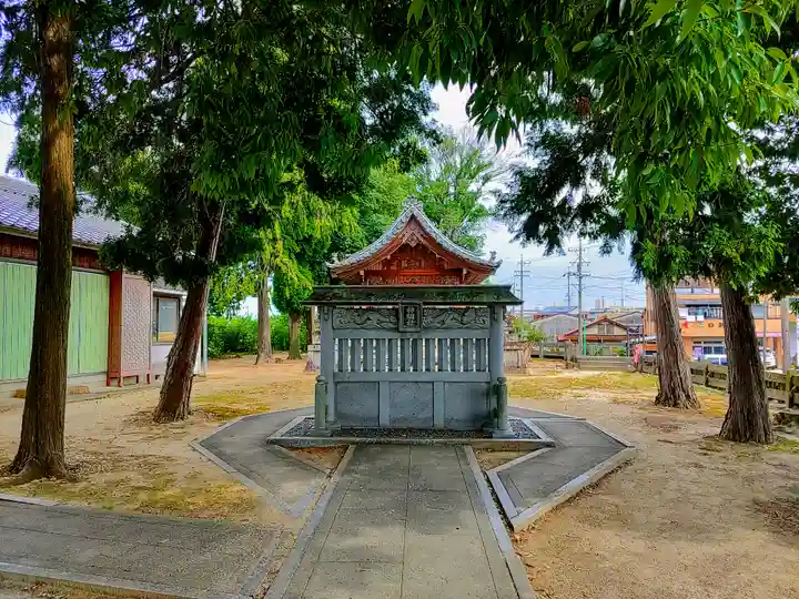 神明社(楠町)のその他建物