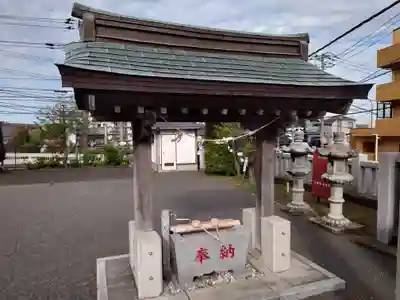 三保杉山神社の手水舎
