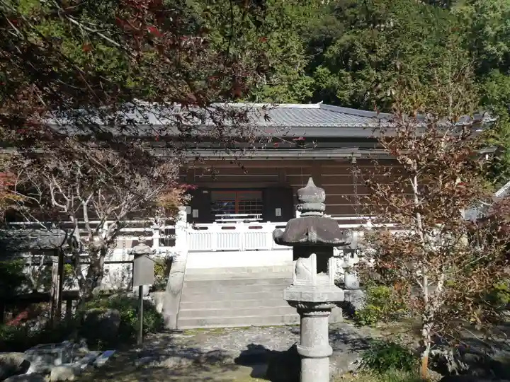 石馬寺の本殿・本堂