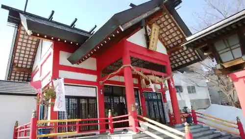 潮見ヶ岡神社の本殿