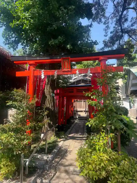 下神明天祖神社の{uncategorized: "未分類", other: "その他", undefined: "問題あり", building: "その他建物", grave: "お墓", sacred_gate: "鳥居", guardian: "狛犬", statue: "像", buddha: "仏像", history: "歴史", nature: "自然", garden: "庭園", animal: "動物", pagoda: "塔", temizu: "手水舎", mountain_gate: "山門・神門", sanctuary: "本殿・本堂", subordinate: "末社・摂社", art: "芸術", scenery: "景色", jizo: "地蔵", ema: "絵馬", goshuin: "御朱印", omikuji: "おみくじ", items: "授与品その他", amulet: "お守り", goshuincho: "御朱印帳", eats: "食事", festival: "お祭り", votive_dance: "神楽", shichigosan: "七五三参", wedding: "結婚式", experience: "体験その他", initially: "初詣", around: "周辺", anti_infection: "感染症対策"}
