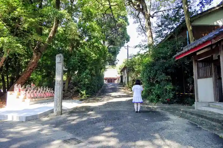 観音寺(東郷町)の山門・神門