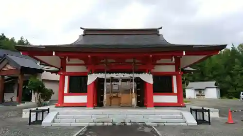 中富良野神社の本殿