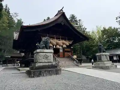 諏訪大社下社秋宮(長野県)