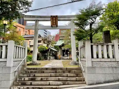 湯島御霊社の鳥居