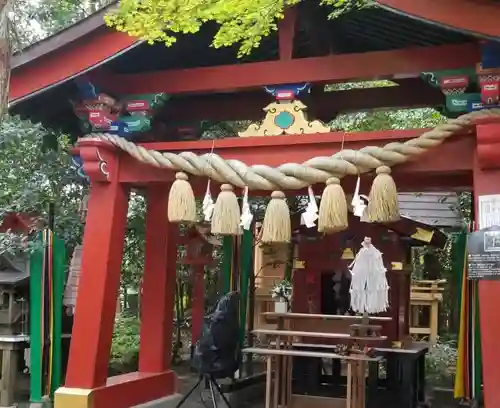 冠稲荷神社の本殿