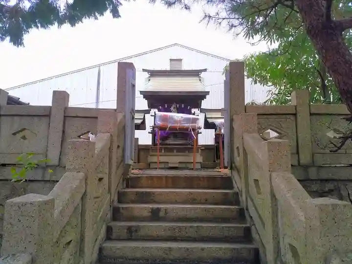 八幡神社の本殿・本堂