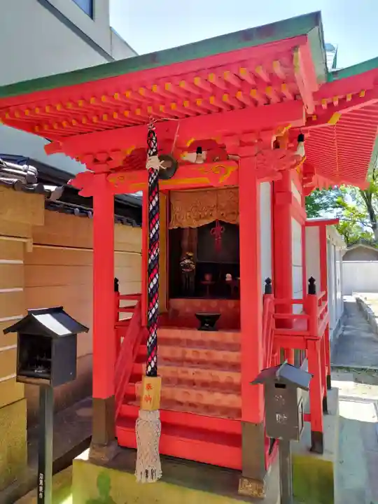 愛染堂勝鬘院の末社・摂社