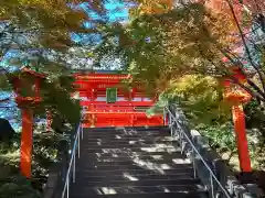 穴八幡宮の建物その他