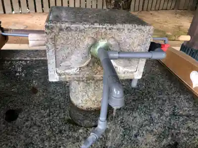 多井畑厄除八幡宮の手水舎