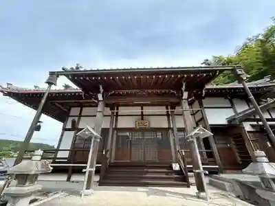 龍音寺の本殿・本堂
