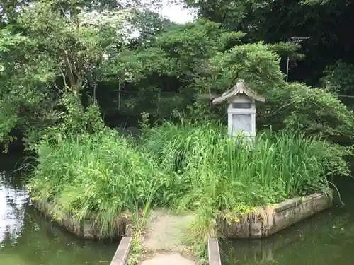 前玉神社の庭園