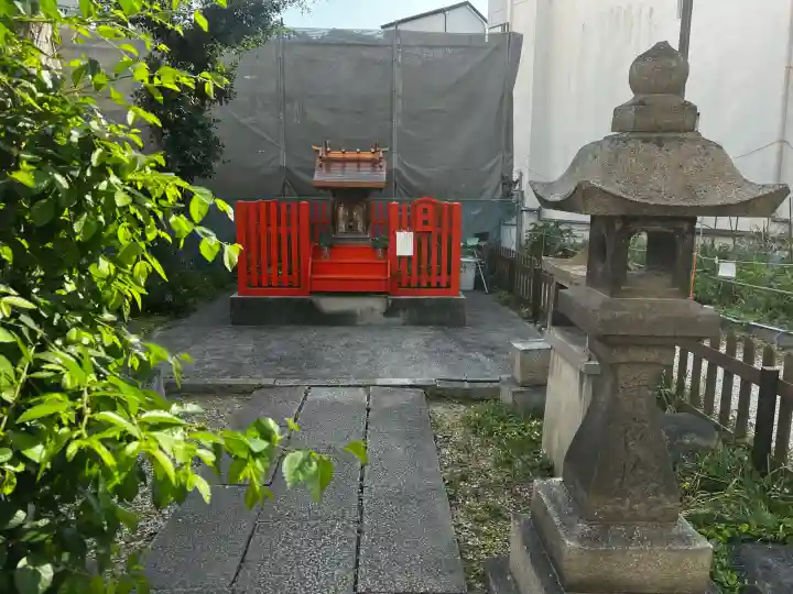 松長大明神の{uncategorized: "未分類", other: "その他", undefined: "問題あり", building: "その他建物", grave: "お墓", sacred_gate: "鳥居", guardian: "狛犬", statue: "像", buddha: "仏像", history: "歴史", nature: "自然", garden: "庭園", animal: "動物", pagoda: "塔", temizu: "手水舎", mountain_gate: "山門・神門", sanctuary: "本殿・本堂", subordinate: "末社・摂社", art: "芸術", scenery: "景色", jizo: "地蔵", ema: "絵馬", goshuin: "御朱印", omikuji: "おみくじ", items: "授与品その他", amulet: "お守り", goshuincho: "御朱印帳", eats: "食事", festival: "お祭り", votive_dance: "神楽", shichigosan: "七五三参", wedding: "結婚式", experience: "体験その他", initially: "初詣", around: "周辺", anti_infection: "感染症対策"}