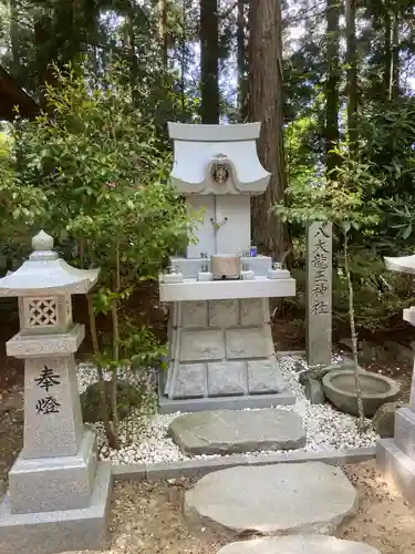 西照神社の末社