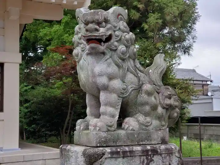 諏訪神社の狛犬