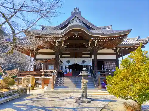 橘寺の本殿・本堂