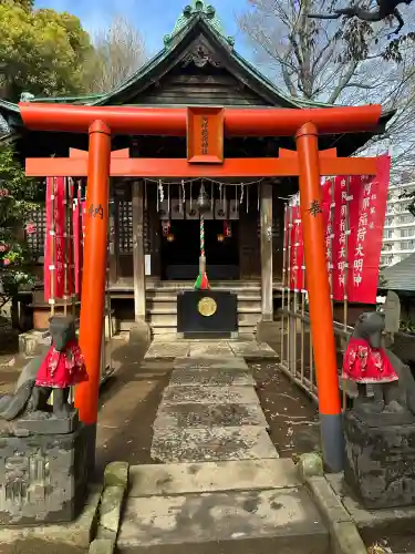 品川神社の{uncategorized: "未分類", other: "その他", undefined: "問題あり", building: "その他建物", grave: "お墓", sacred_gate: "鳥居", guardian: "狛犬", statue: "像", buddha: "仏像", history: "歴史", nature: "自然", garden: "庭園", animal: "動物", pagoda: "塔", temizu: "手水舎", mountain_gate: "山門・神門", sanctuary: "本殿・本堂", subordinate: "末社・摂社", art: "芸術", scenery: "景色", jizo: "地蔵", ema: "絵馬", goshuin: "御朱印", omikuji: "おみくじ", items: "授与品その他", amulet: "お守り", goshuincho: "御朱印帳", eats: "食事", festival: "お祭り", votive_dance: "神楽", shichigosan: "七五三参", wedding: "結婚式", experience: "体験その他", initially: "初詣", around: "周辺", anti_infection: "感染症対策"}