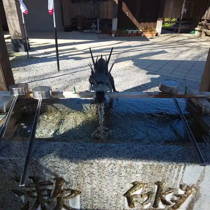 川越八幡宮の手水舎