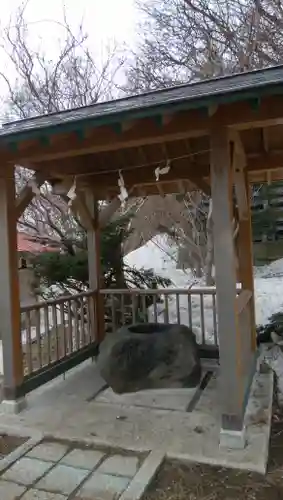 神恵内嚴島神社の手水舎